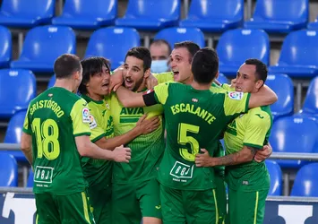 Eibar deplasmanda güldü