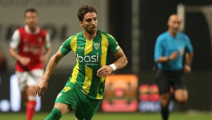 Cimbom’a yeni 10 numara: Naim Sliti