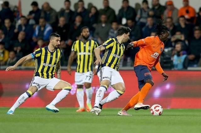 Fenerbahçe transferleri açıklıyor