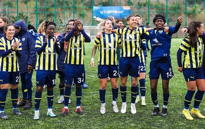 Fenerbahçe Kadın Futbol Takımı, 13 oyuncu ile sözleşme yeniledi
