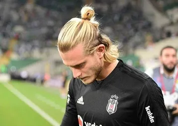 Alkışlar Karius’a