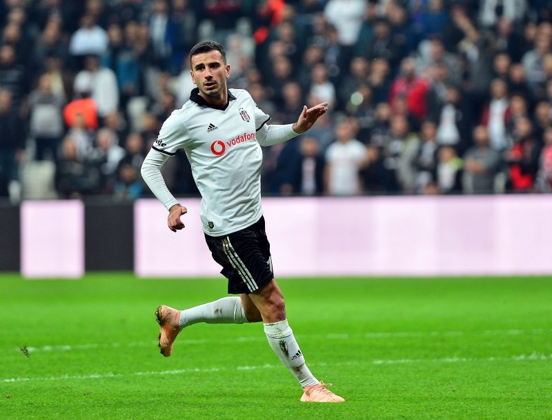 Oğuzhan Özyakup Fenerbahçe’ye transfer olacak mı? Menajeri açıkladı