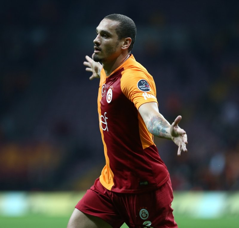Galatasaray’a transferde kötü haber!