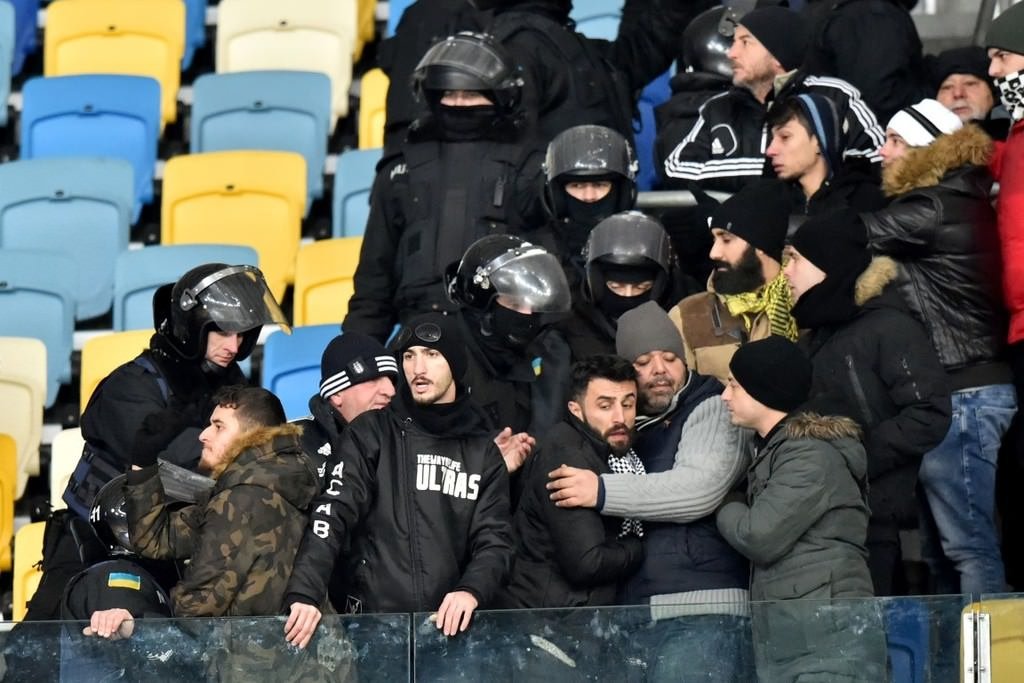 Beşiktaş taraftarını bıçaklayıp serbest kaldılar