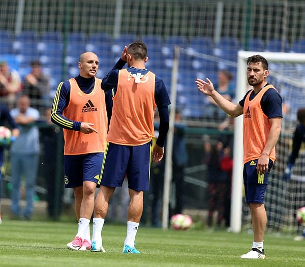 Comolli Fenerbahçe’de biletleri kesti! İşte o isimler