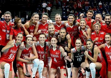 Santarelli'den flaş karar! Kadroda değişiklik