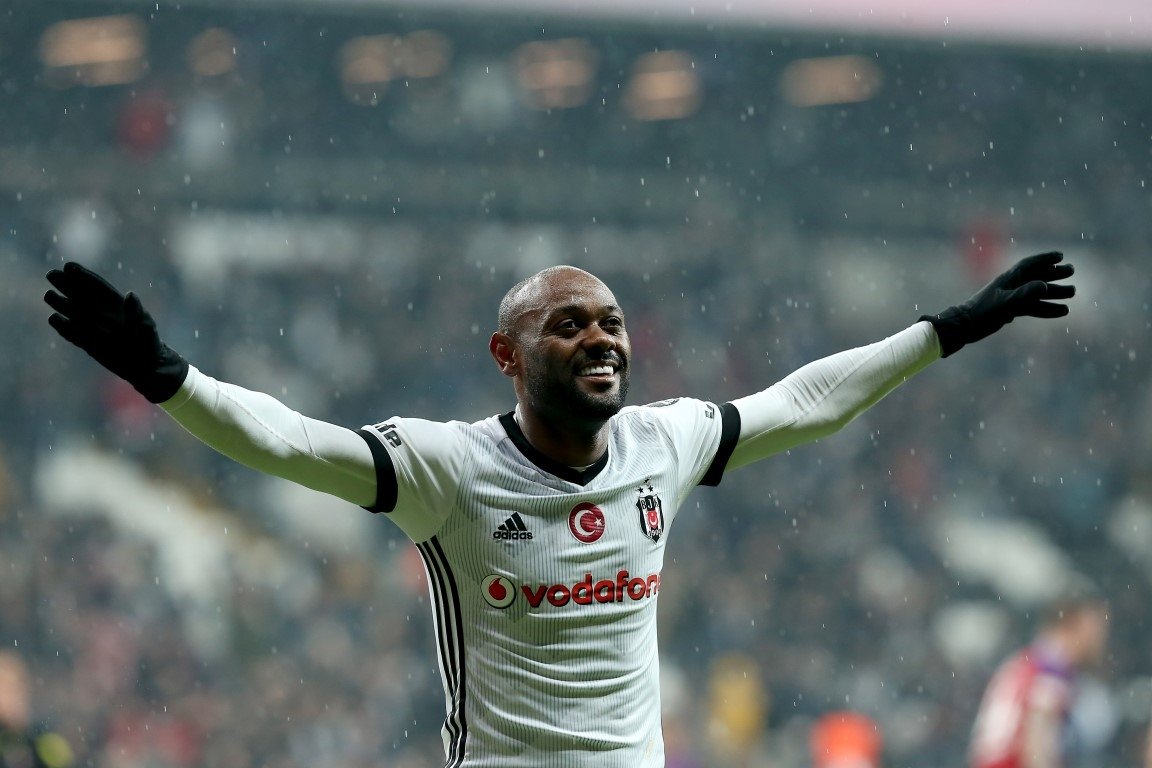 Lucas Paqueta’yı ver, Vagner Love’ı al