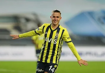 Pelkas şov sürüyor