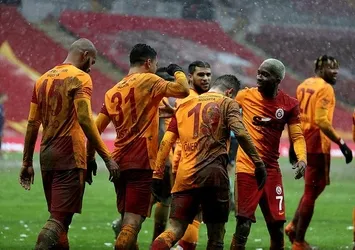 Aslan'dan müthiş istatistik! O maçtan sonra...