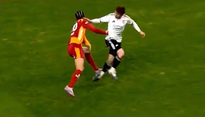 besiktas-galatasaray-macinda-kirmizi-kart-karari-1772908047253.jpeg