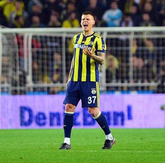 Fenerbahçe’de ilk ayrılık!