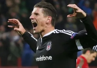 Gomez gitmez!