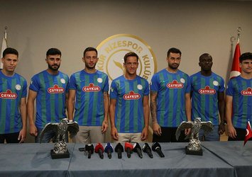 Rizespor'da yeni transferler tanıtıldı!