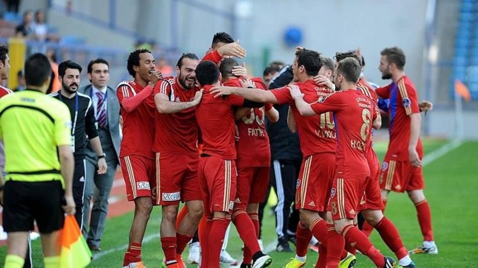 Ülke puanına en çok kim katkı yaptı?