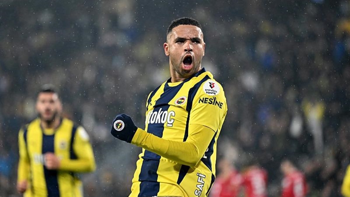 En-Nesyri tutulamıyor! Alex de Souza'nın ardından... En-Nesyri tutulamıyor! Alex de Souza'nın ardından...