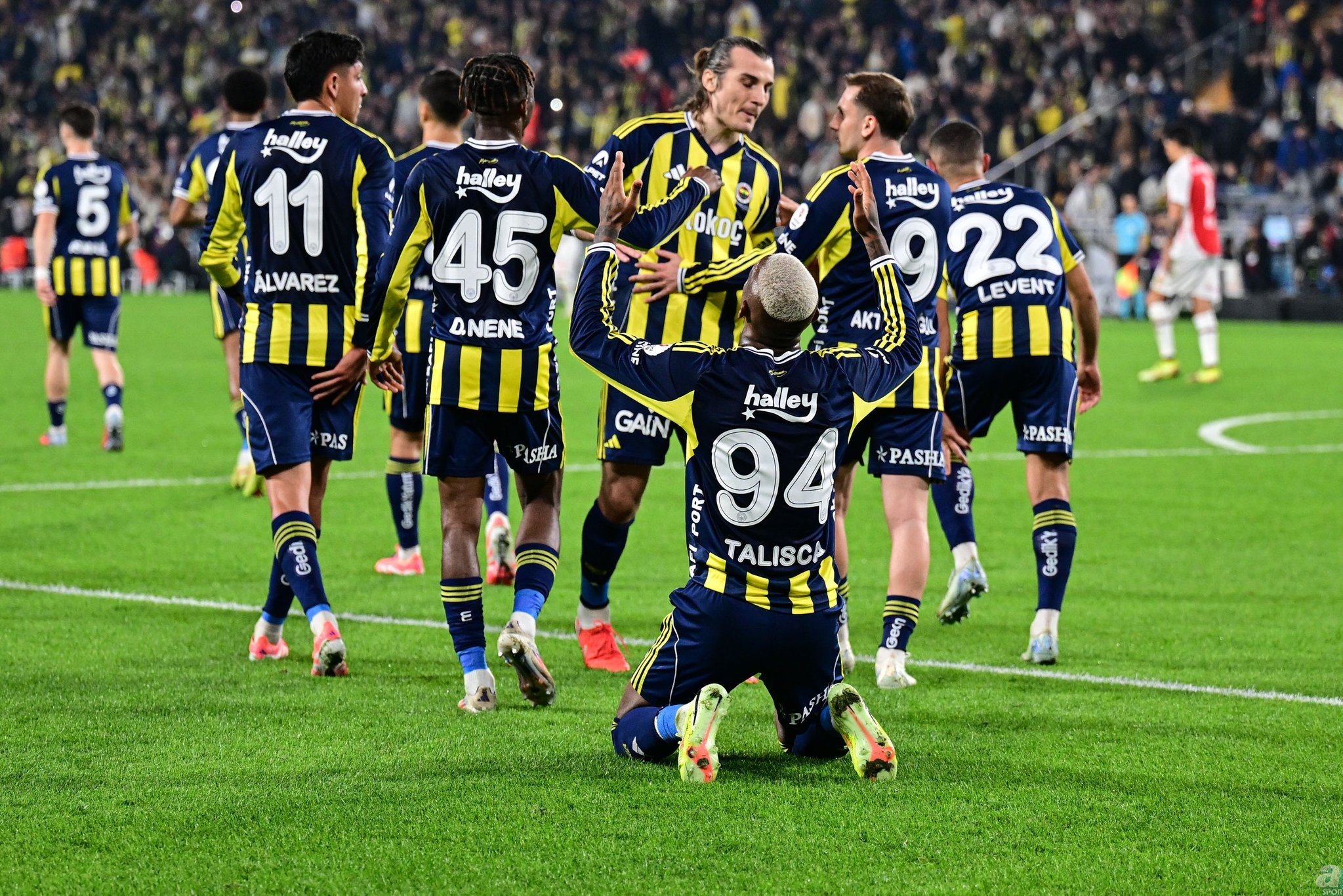 Fenerbahçe kritik virajda! F. Karagümrük maçı sonrası...