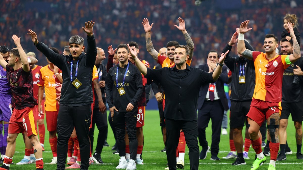 Spor yazarları Galatasaray-Liverpool maçını değerlendirdi! İngilizlere futbol dersi verdi Spor yazarları Galatasaray-Liverpool maçını değerlendirdi! İngilizlere futbol dersi verdi