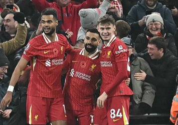 Liverpool liderliği sevdi!