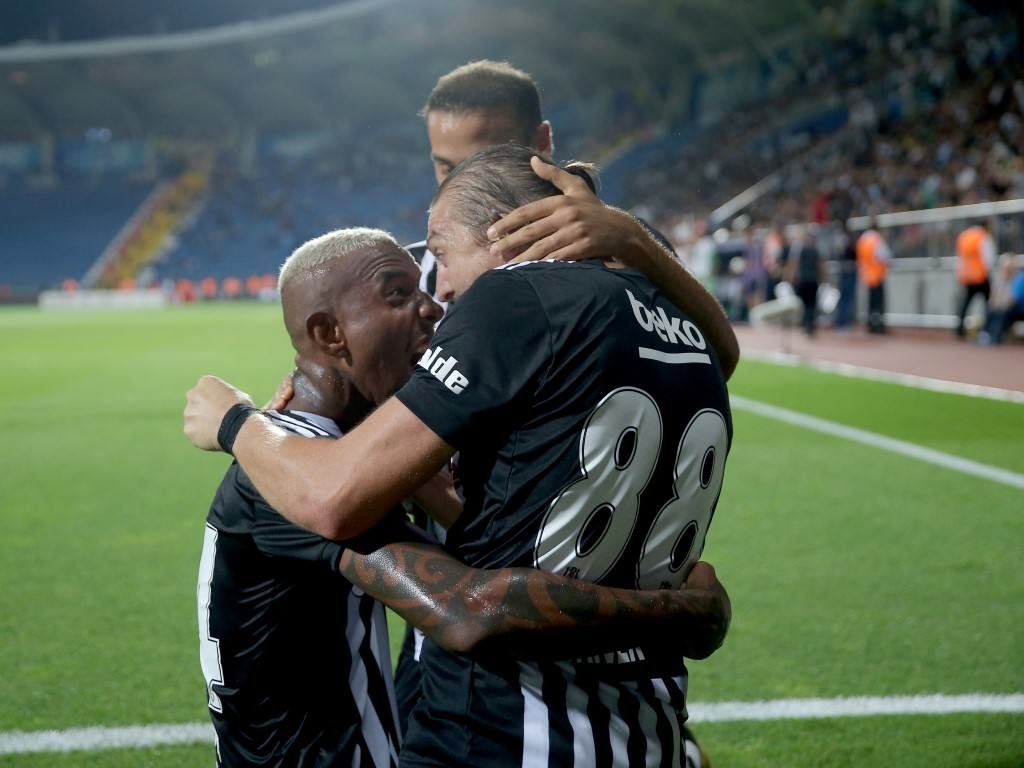 Kasımpaşa - Beşiktaş maçından kareler