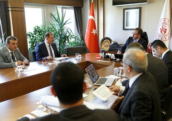 Bakan Kasapoğlu federasyon başkanlarıyla buluştu