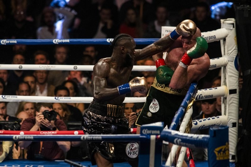 Wilder - Fury maçında şok sonuç! İkisi birden sevindi ama...