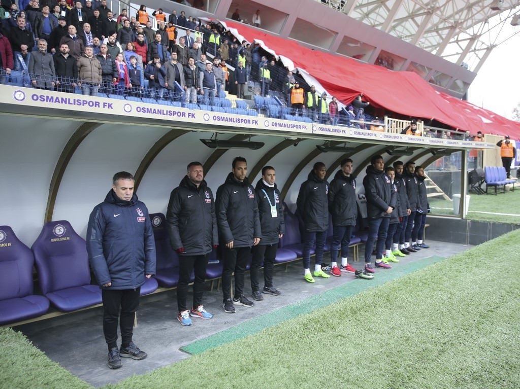Osmanlıspor-Trabzonspor karşılaşmasından kareler