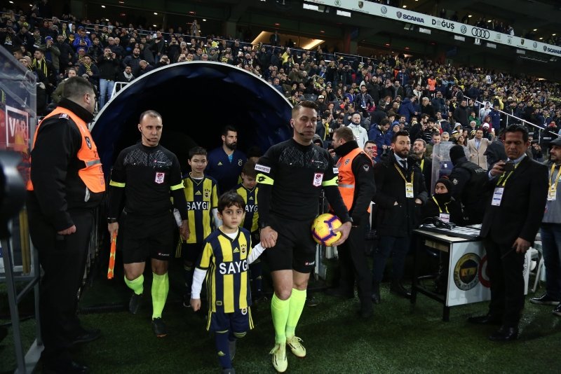 Fenerbahçe’ye 10 transfer lazım!