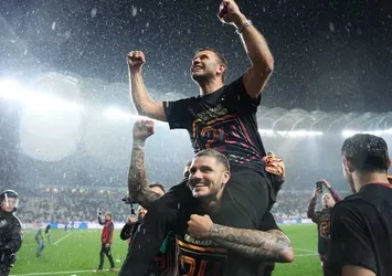 Okan Buruk'tan Icardi'ye duygusal veda!