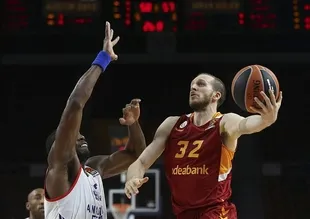 Aslan yine kaybetti!
