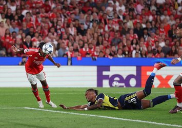 Benfica'nın golüne faul engeli!