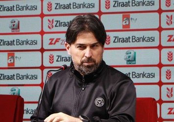 Çaykur Rizespor'da İlhan Palut: Başımızı belaya soktuk!