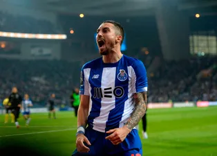 Galatasaray'a Alex Telles müjdesi