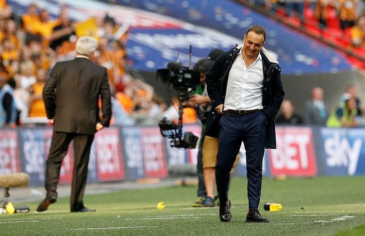 İşte Fenerbahçe’nin yeni hocası! O ismin yardımcısı Dinamo Zagreb maçında tribünde!