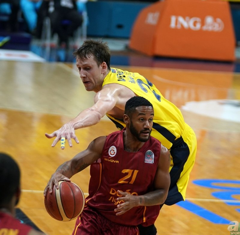 Fenerbahçe Beko - Galatasaray Doğa Sigorta maçından kareler