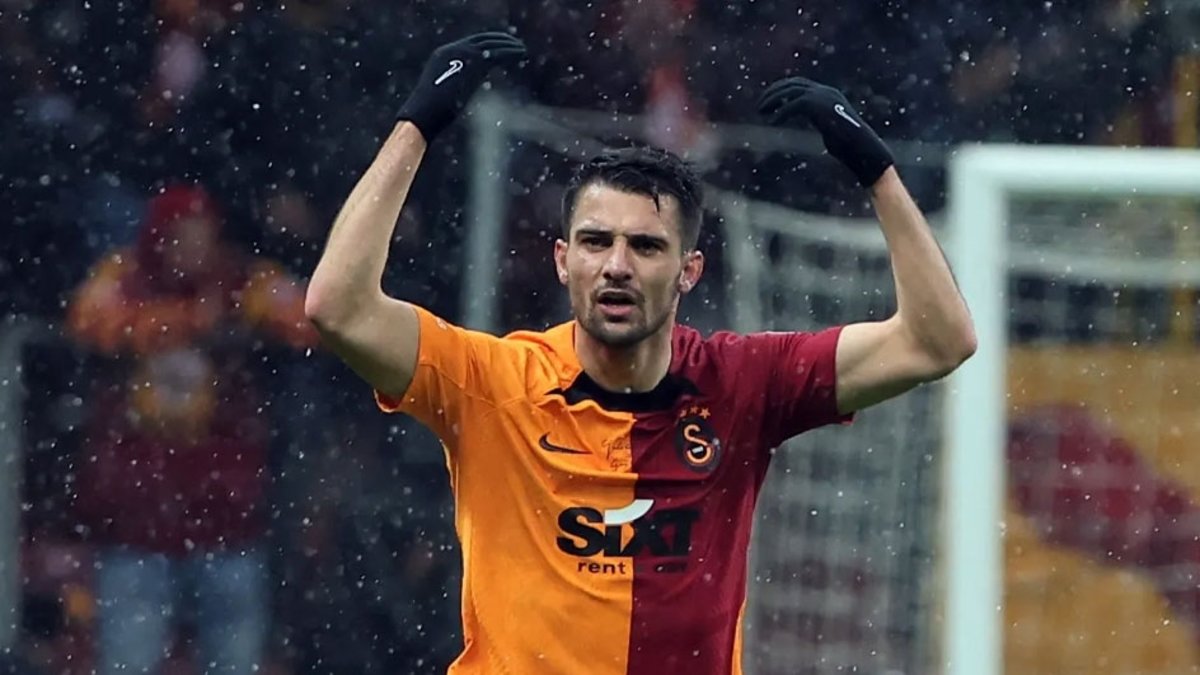 TRANSFER HABERİ: Geleceği merak ediliyordu! Galatasaray'dan flaş Dubois kararı