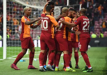 G.Saray'da yıldız oyuncu sakatlandı! Derbide...