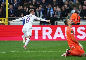 Fiorentina Konferans Ligi'nde finalde!