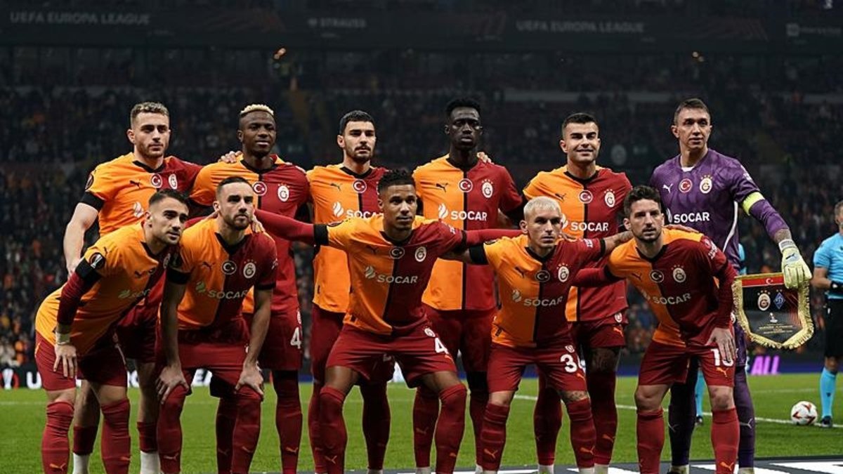 G.Saray'da hedef ilk 8'e girmek! İşte Okan Buruk'un Ajax karşısındaki 11'i G.Saray'da hedef ilk 8'e girmek! İşte Okan Buruk'un Ajax karşısındaki 11'i