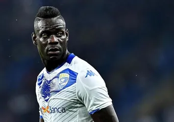 Balotelli ipleri kopardı