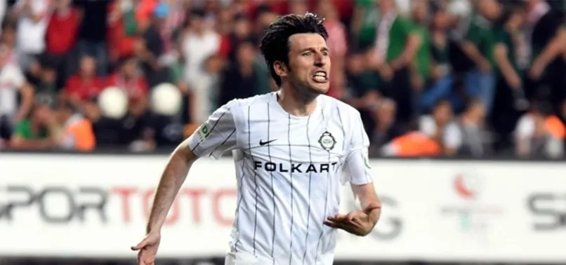 İbrahim Akın 1 yıl daha Altay'da