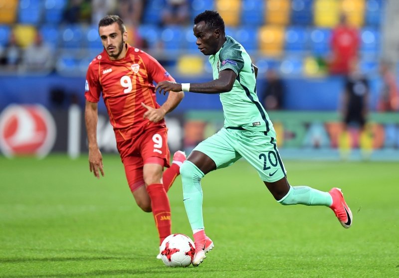 Fenerbahçe Galatasaray’ın eski yıldızı için devrede!