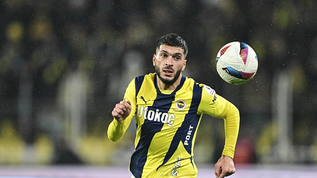 TRANSFER HABERİ: Fenerbahçe'de Oğuz Aydın gelişmesi! O rakamın altına satılmayacak TRANSFER HABERİ: Fenerbahçe'de Oğuz Aydın gelişmesi! O rakamın altına satılmayacak