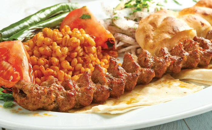 urfa-kebap-nasil-yapilir-urfa-kebap-tarifi-malzemeleri-yapilisi-ve-puf-noktalari-nedir-1664272246708.jpeg