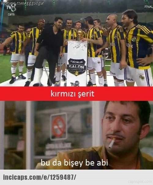 Kupa capsleri güldürüyor!