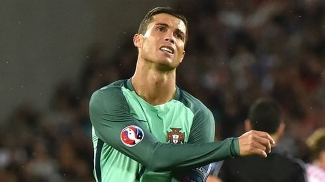 Robin van Persie’nin sözleşmesi sızdı