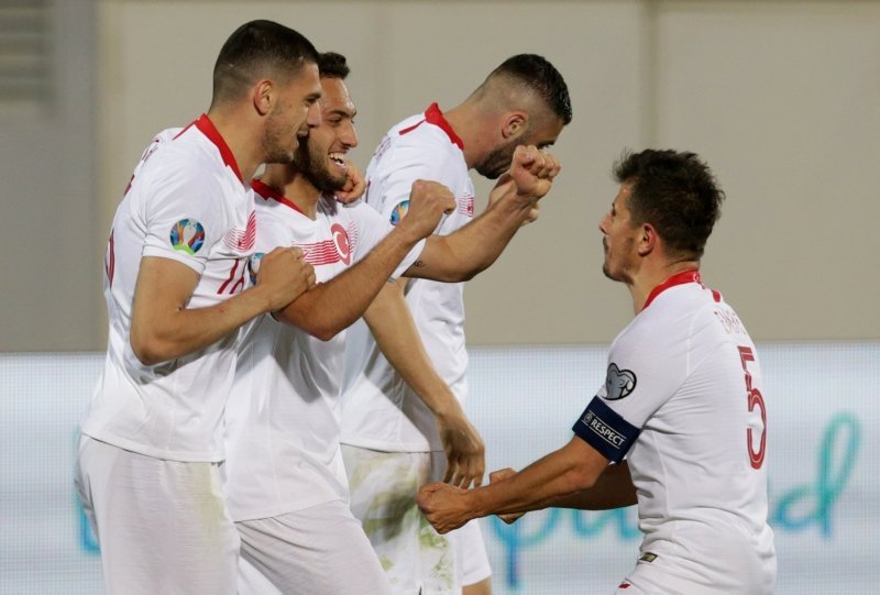 Son dakika haberi: Galatasaray transferde bombalarını patlattı! Liste ortaya çıktı