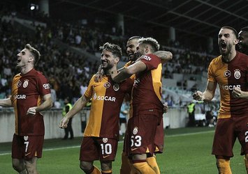 G.Saray play-off kapısını araladı!