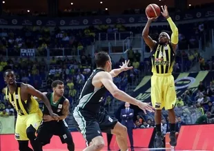 Fenerbahçe, Darüşşafaka Doğuş'u farklı geçti