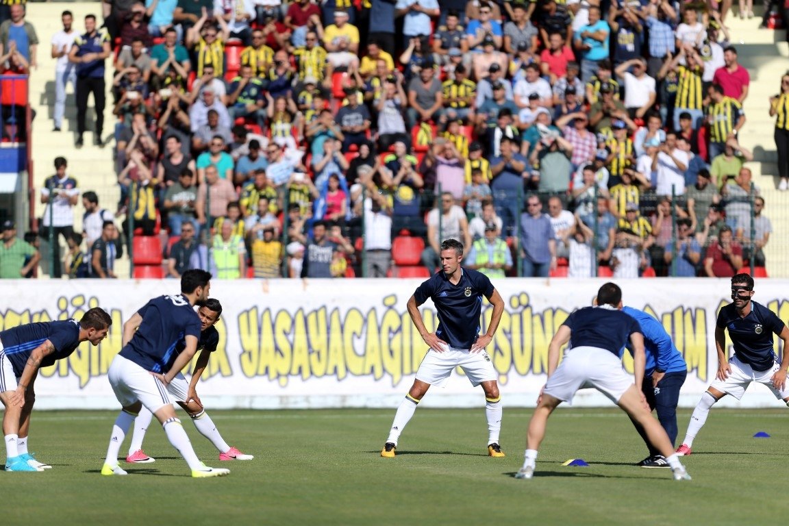 Fenerbahçe, Juventus Bükreş’e mağlup oldu
