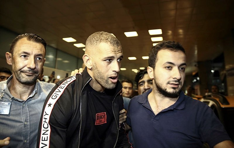 Islam Slimani’ye Van Persie engeli!